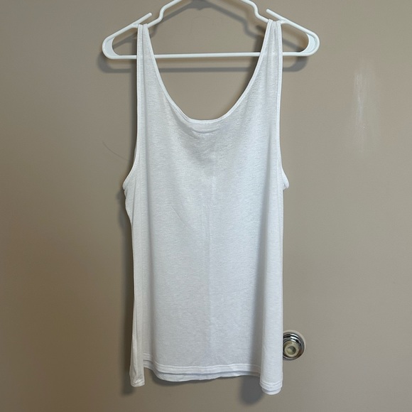 075 Jennifer Lopez camisoles 2 pk - Picture 3 of 9